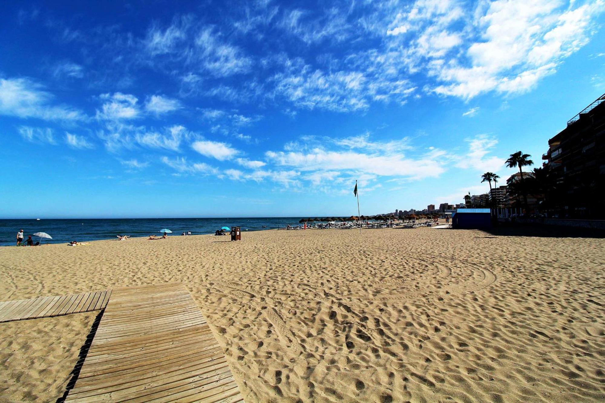 Apartamento Torreblanca, フエンヒロラ エクステリア 写真