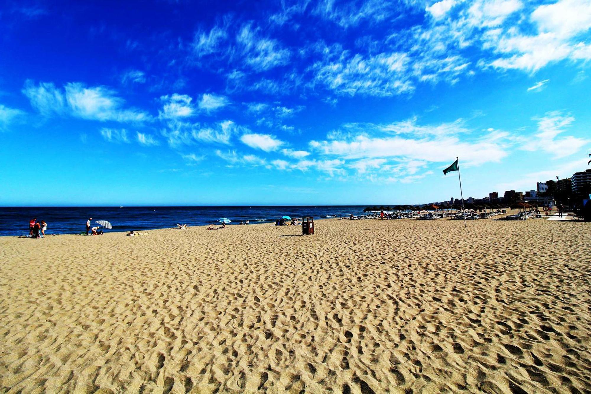 Apartamento Torreblanca, フエンヒロラ エクステリア 写真